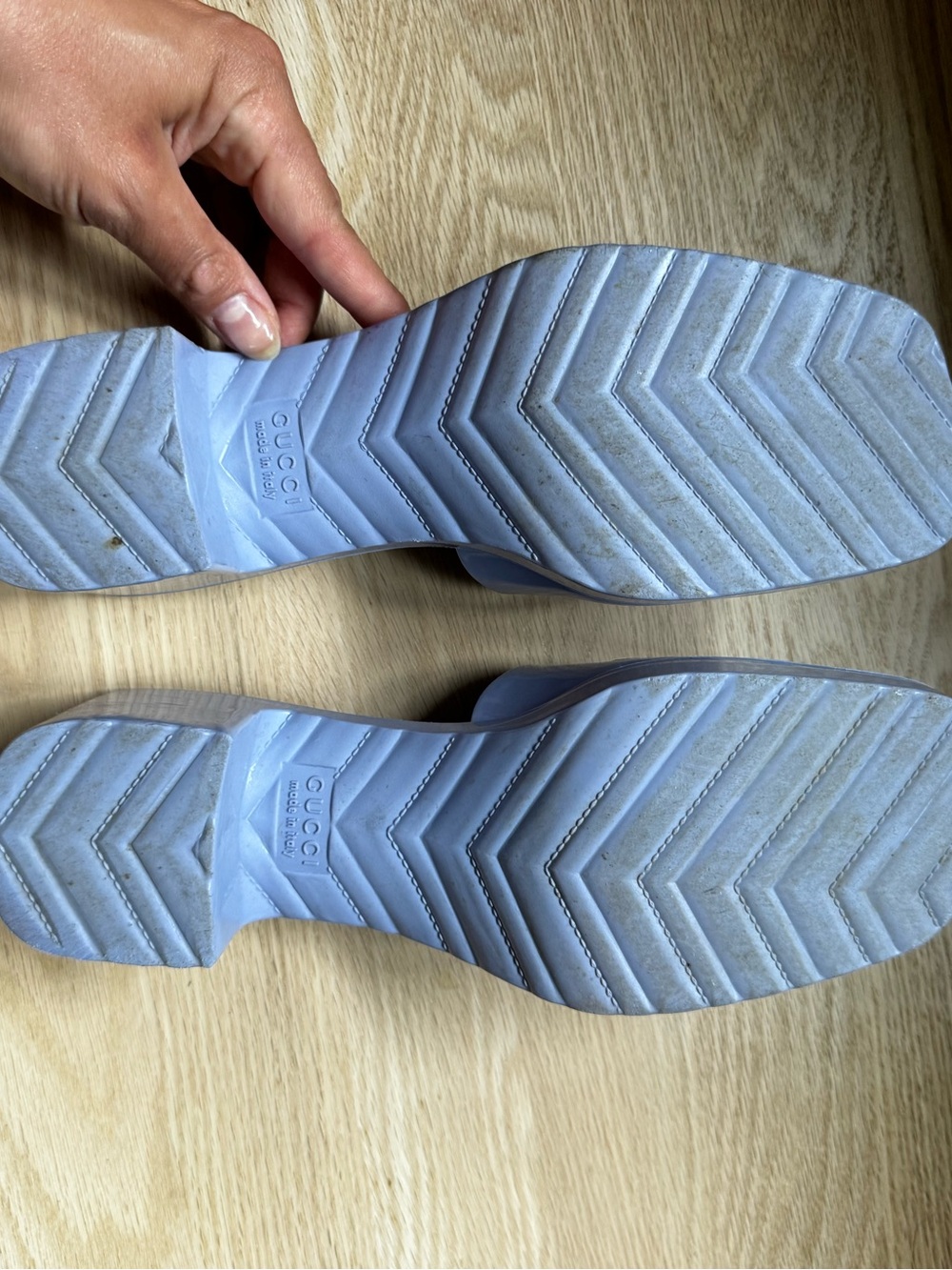 Gucci Purple Logo Slide rubber Sandals - Picture 5 of 5